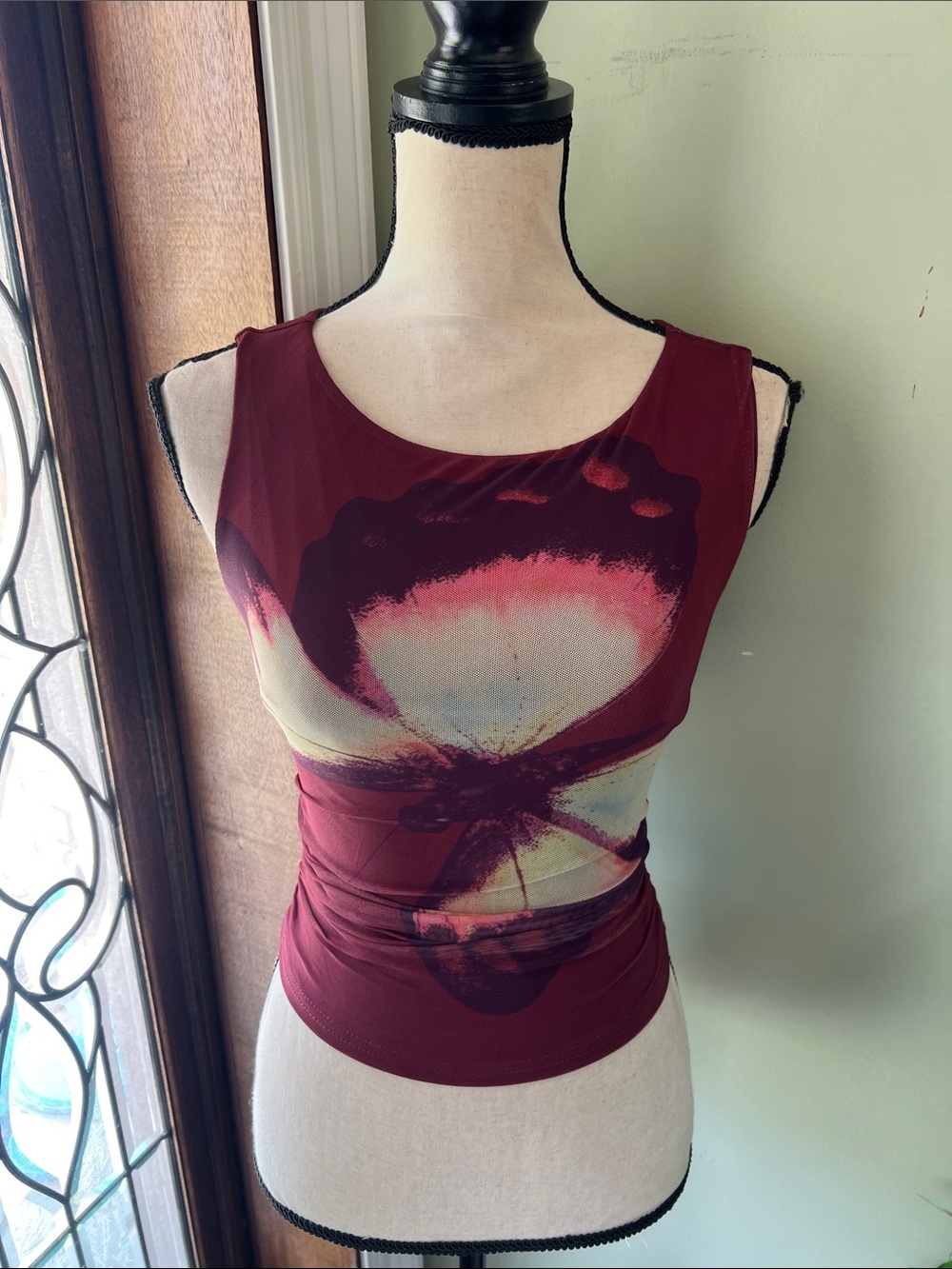 Maroon Floral Graphic Sleeveless Women's Tank Top